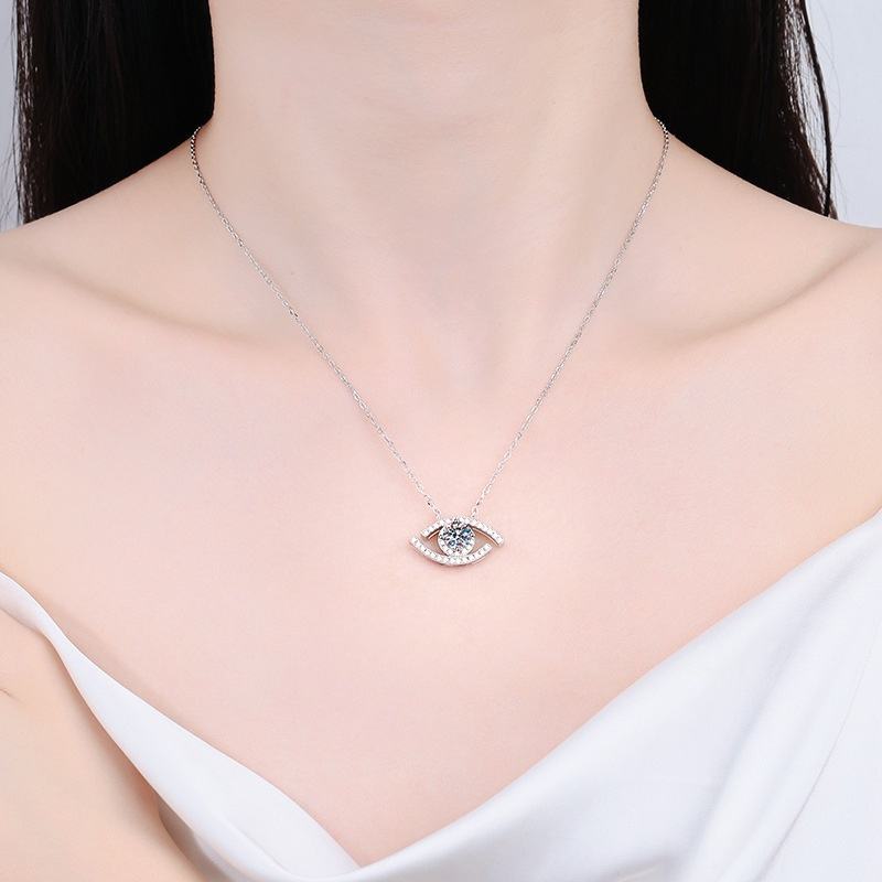 Moissanite Waking Eye-hangerketting in 925 zilver