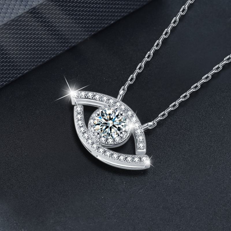Moissanite Waking Eye-hangerketting in 925 zilver